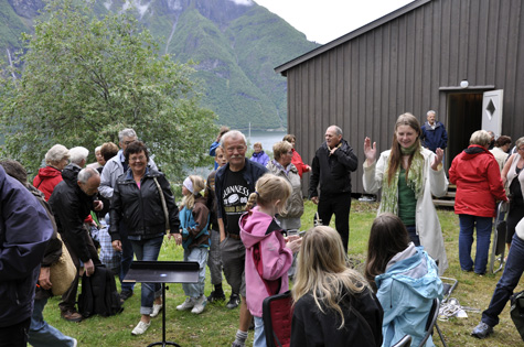 Open brakke ved Fjord til Fjell dagane